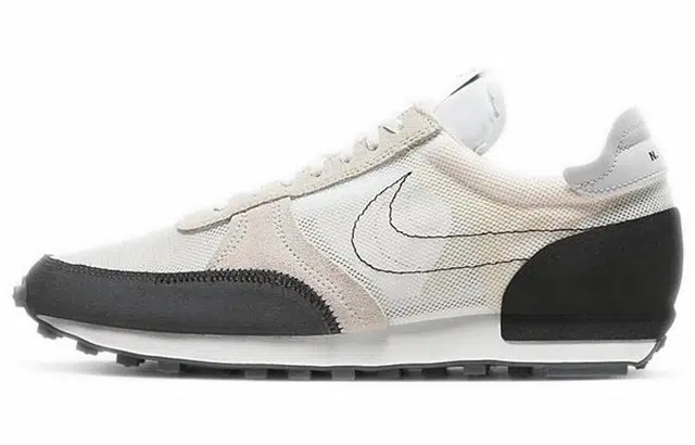 Nike Daybreak Type