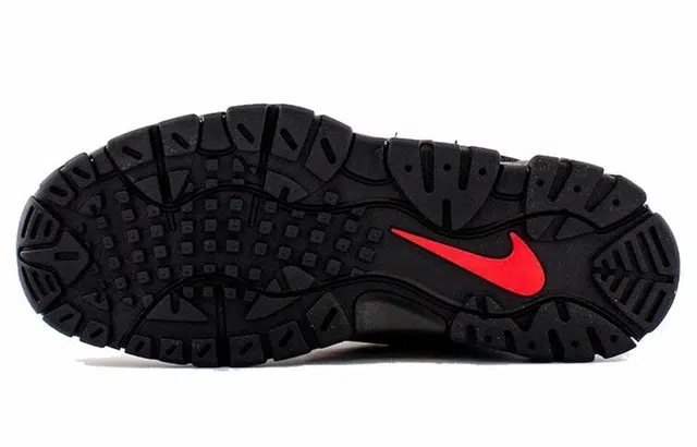 Nike Air Barrage Mid