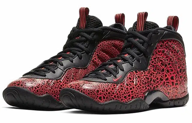 Nike Foamposite One cracked lava PU