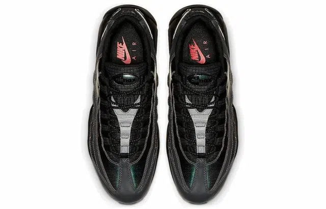 Nike Air Max 95 LV8