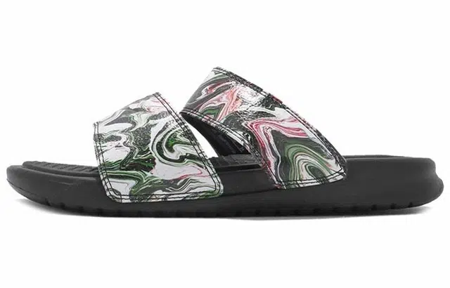 Nike Benassi Duo Ultra Slide