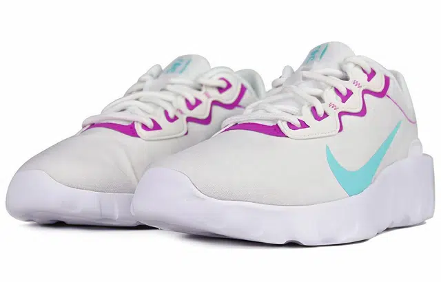 Nike Explore strada
