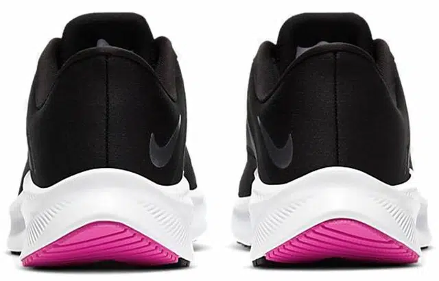 Nike Quest 3