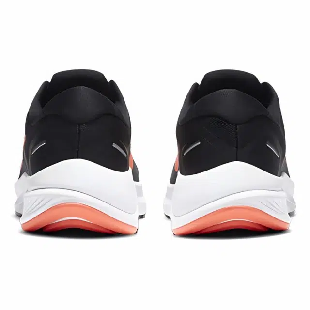 Nike Zoom Structure 23