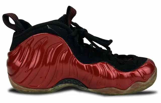 Nike Foamposite One Metallic Red 2011