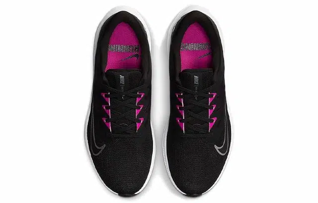 Nike Quest 3