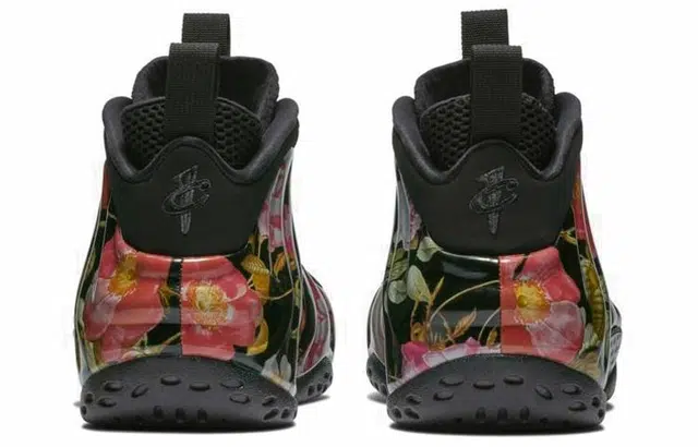 Nike Foamposite One floral