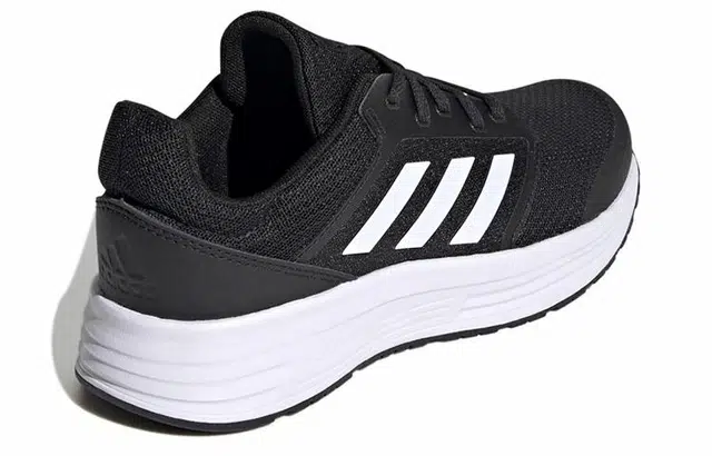 adidas Galaxy 5