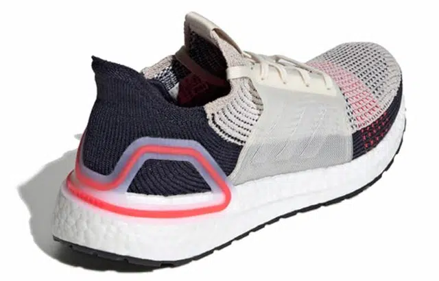 adidas Ultraboost 19
