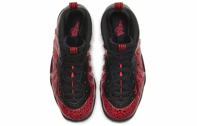 Nike Foamposite One cracked lava PU