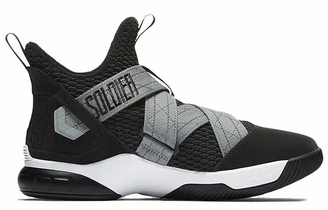Nike LeBron Soldier 12 12