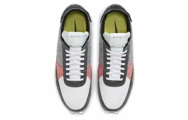 Nike Daybreak Type