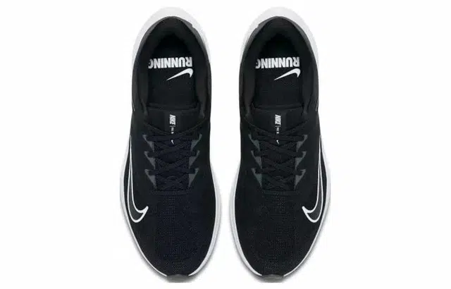 Nike Quest 3