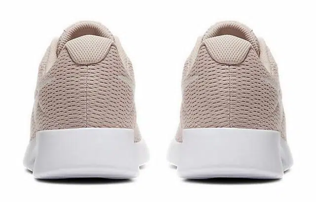 Nike Tanjun