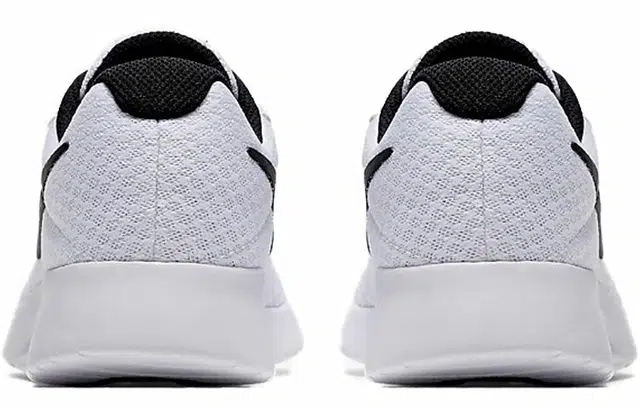 Nike Tanjun