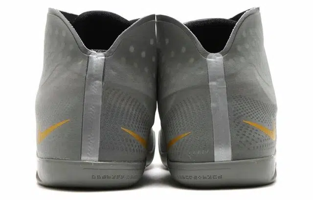 Nike Kobe 11 Alt Tumbled "Grey"