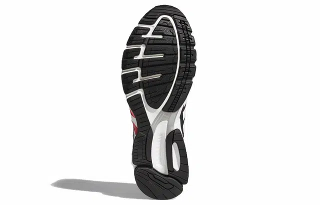 adidas Equipment 10