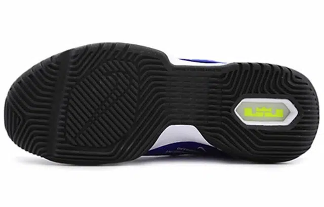 Nike Ambassador XI 11