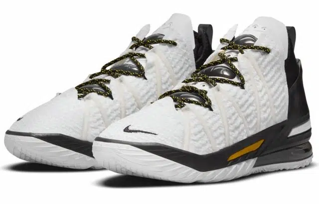 Nike Lebron 18 "Dunkman"