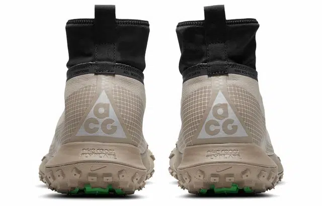 Nike ACG Mountain Fly GORE-TEX "Khaki"