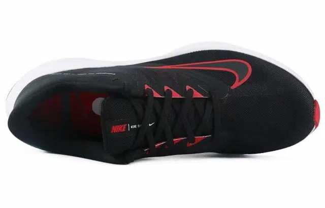 Nike Quest 3