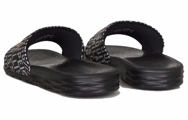 Nike Benassi Solarsoft Slides 2 NWM