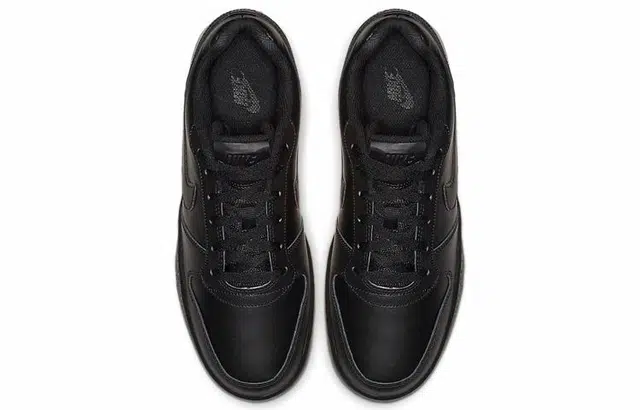 Nike EBERNON Low