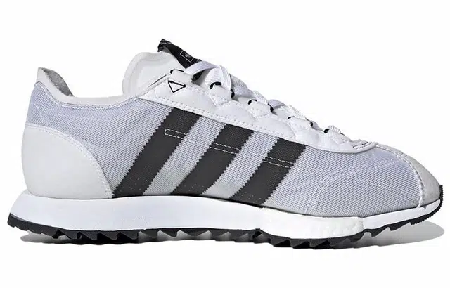 adidas originals SL 7600