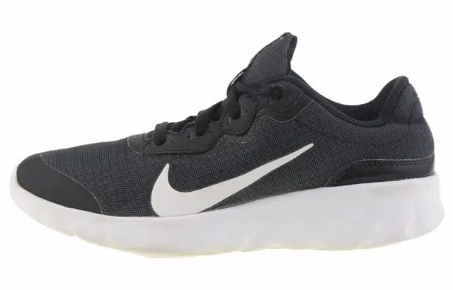 Nike Explore strada