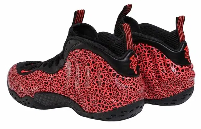 Nike Foamposite One lava
