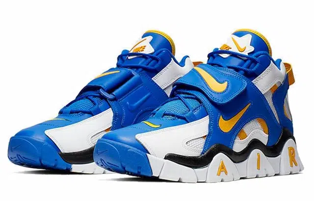 Nike Air Barrage Mid