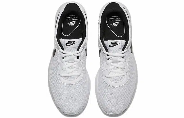 Nike Tanjun