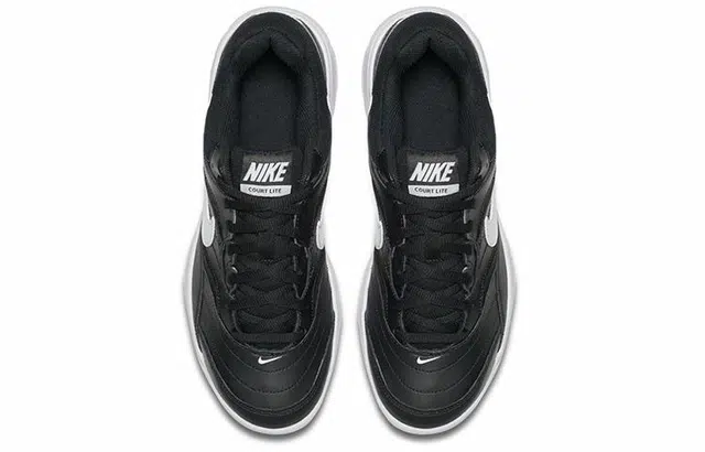 Nike Court Lite