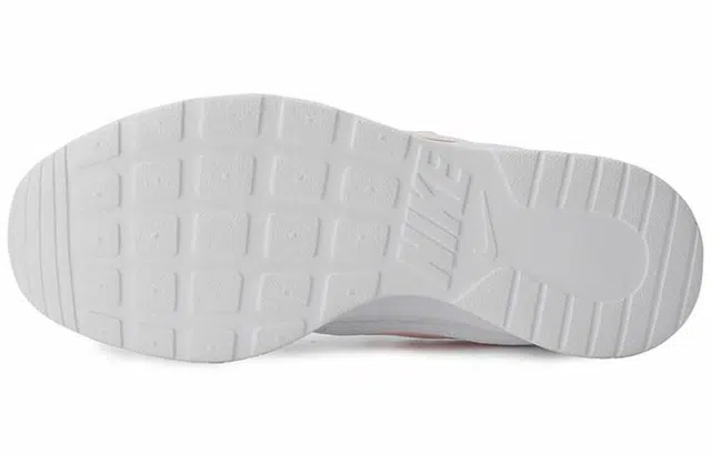 Nike Tanjun