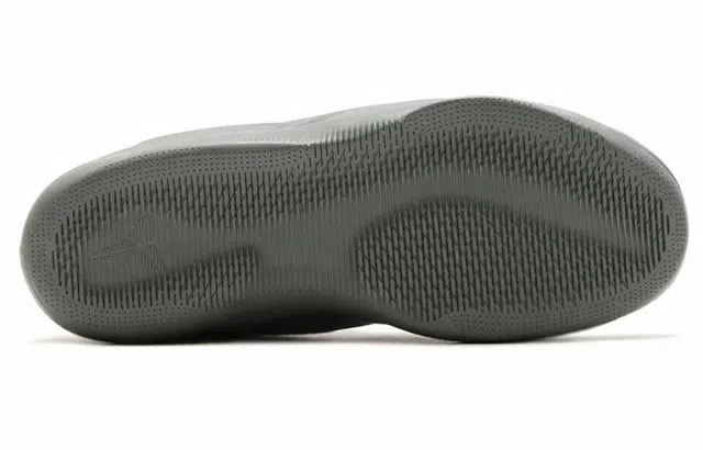 Nike Kobe 11 Alt Tumbled "Grey"