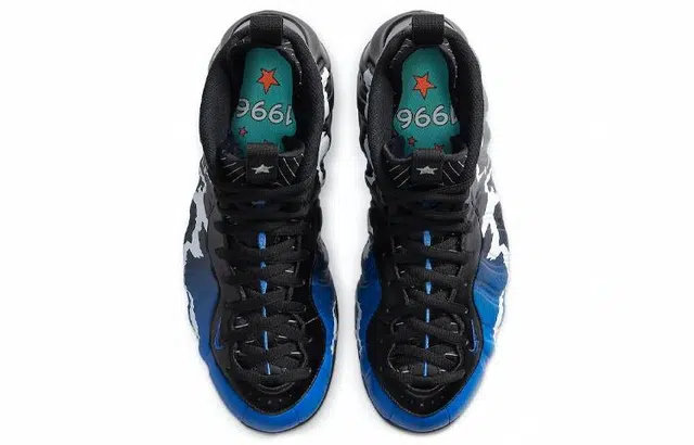Nike Foamposite One black aurora