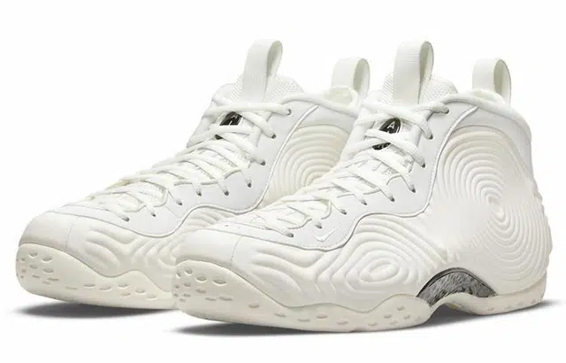COMME DES GARCONS SHIRT x Nike Foamposite One sp