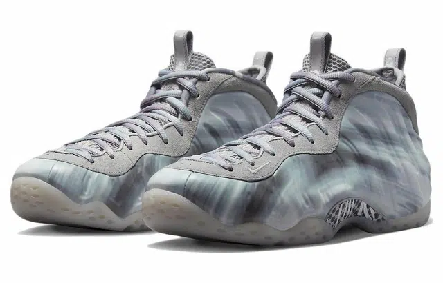 Nike Foamposite One "Dream A World"