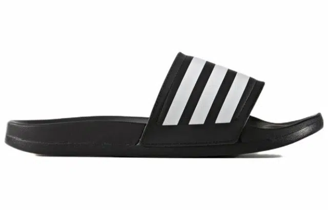 adidas Adilette