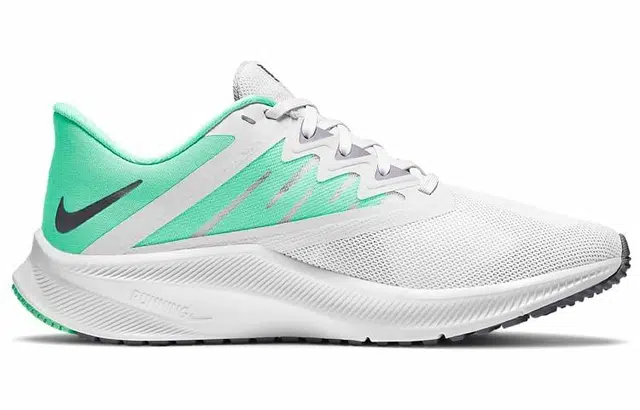 Nike Quest 3