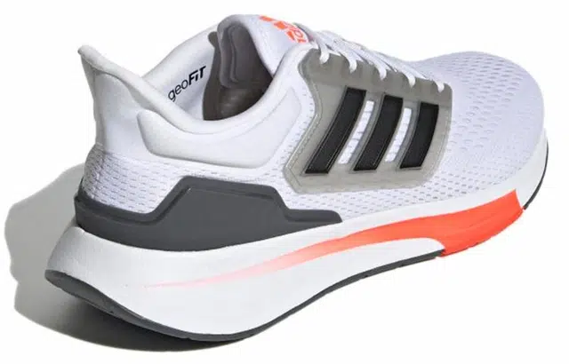 adidas EQ21 Run