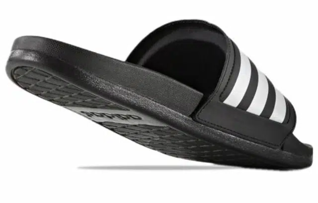adidas Adilette