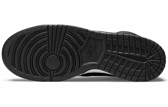 Fragment Design x Nike Dunk Tokyo