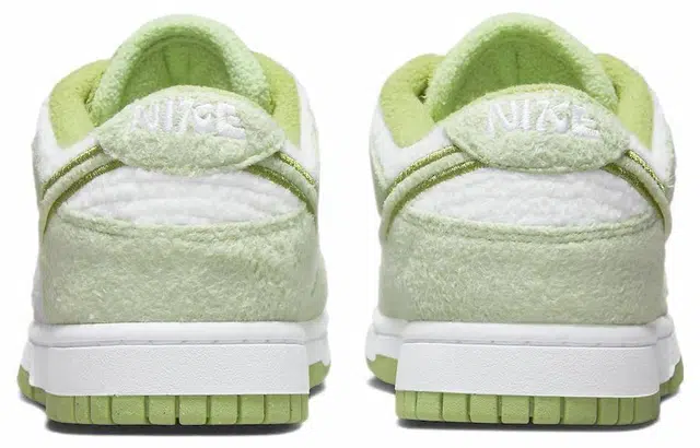 Nike Dunk Low "Fleece"