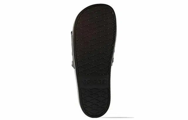 adidas Adilette