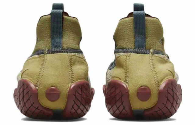 Nike ISPA Link "Barley and Desert Moss"