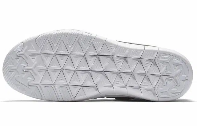 Nike Free TR 7