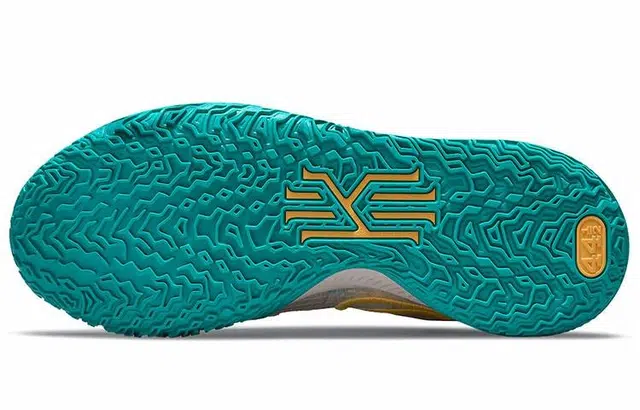 Nike Kyrie Low 4 N7