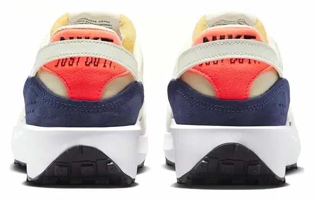 Nike Waffle Debut