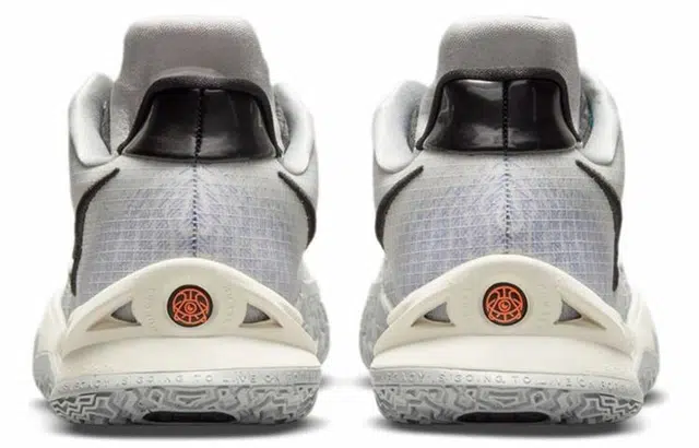 Nike Kyrie Low 4 EP
